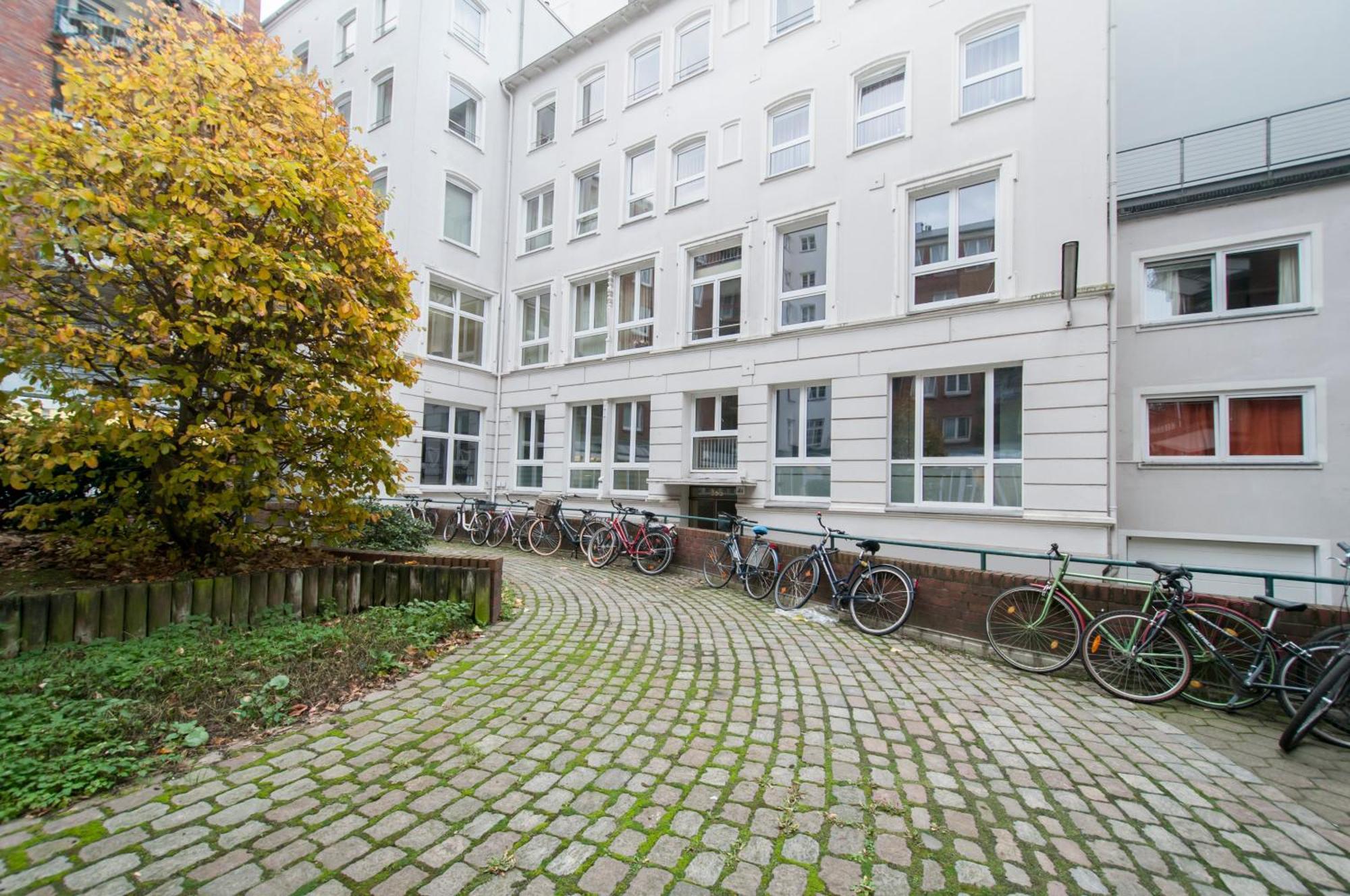 Appartements in der historischen Deichstrasse contactless Check in Hamburg Exterior foto